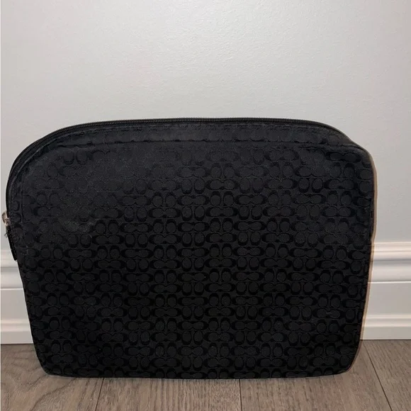 Coach Signature Black Laptop Bag - Picture 3 of 6